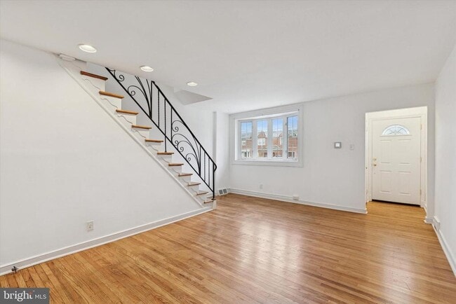 Building Photo - 8604 Bayard St