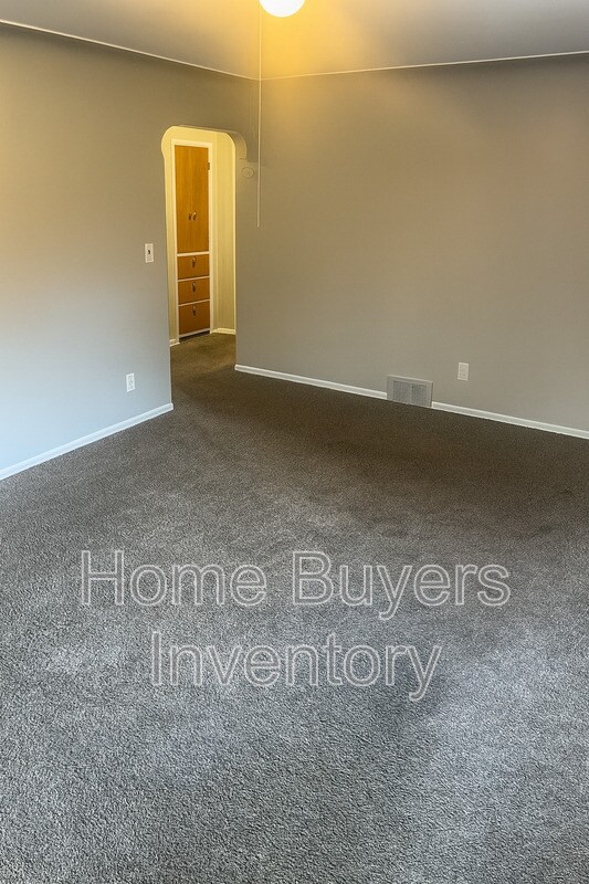 Foto del edificio - 2235 Ridgelawn Ave