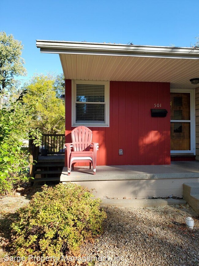 Foto del edificio - 3 br, 2 bath House - 501 S Swain Ave