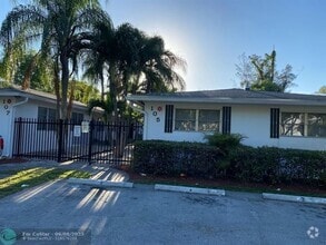 Building Photo - 107 SW 18th Ave