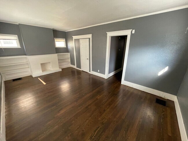Building Photo - 3 Bedroom, 1 Bathroom House in Kansas City...