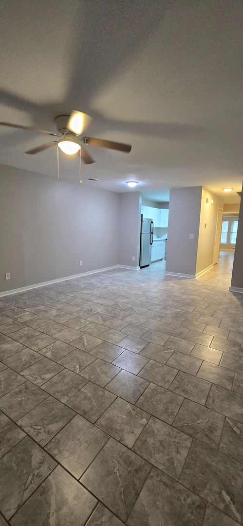 Foto del edificio - 3 bed 2 bath Condo for rent
