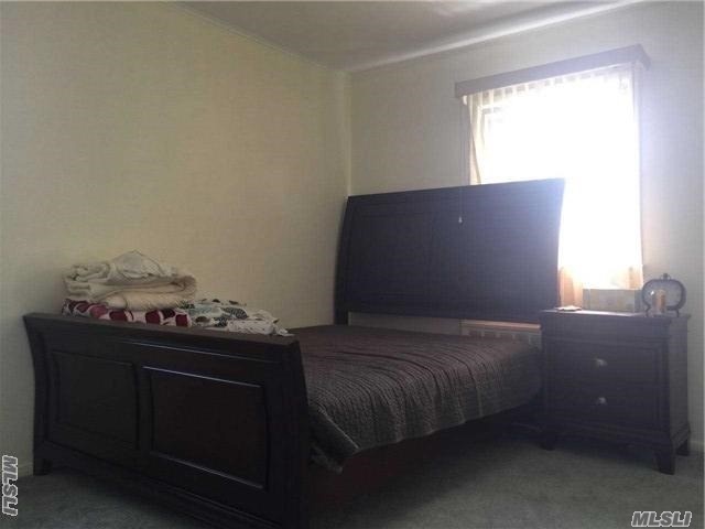Foto del edificio - 1042 Cedar Dr S