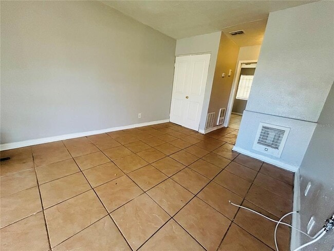 Foto del edificio - 4632 Ken Knight Dr N