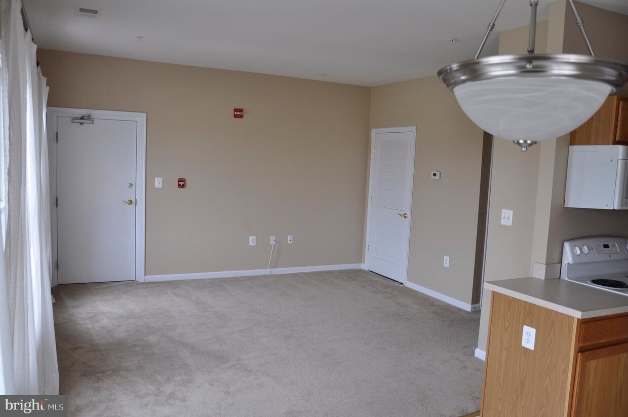 3522 Worthington Blvd Unit 301, Frederick, MD 21704 Room for Rent in