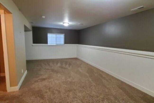 Building Photo - 1115 Wilderness Dr
