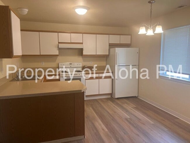 Building Photo - 4653 W Pasadena Ln