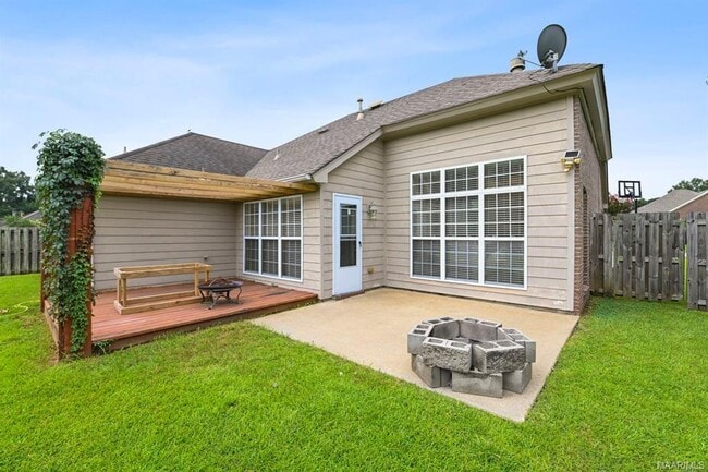Building Photo - 3830 Claiborne Cir