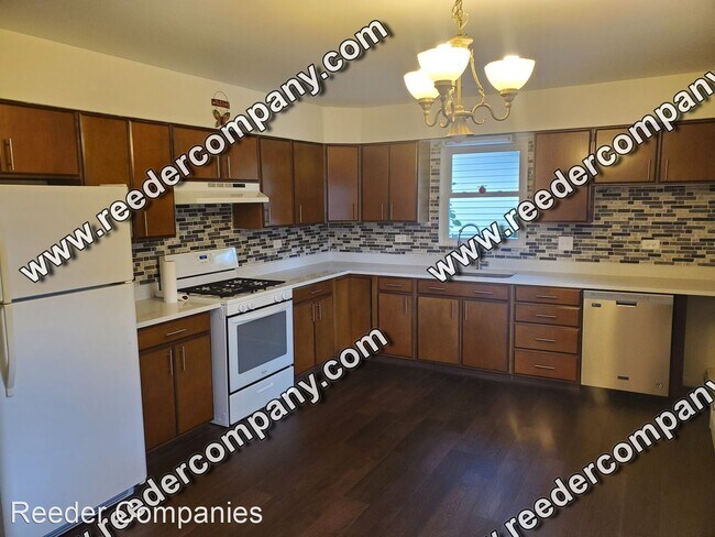 Foto del edificio - 3 br, 1.5 bath House - 9221 Grace Street
