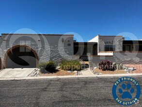 Building Photo - 1419 Placita Apache