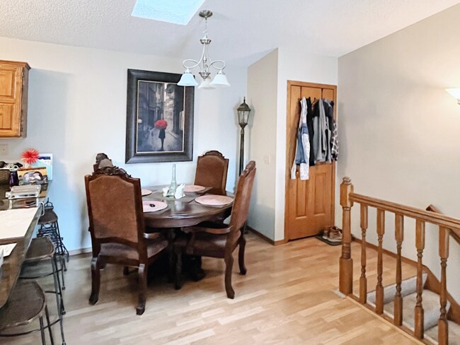 Building Photo - 11113 Edgewood Cir N