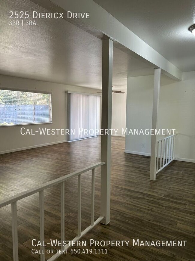 Building Photo - Updated Mountain View Home in sought after...