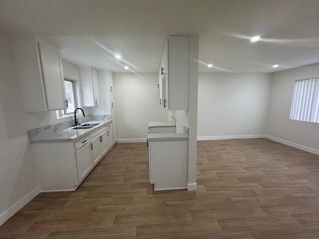 Foto del edificio - 8127 Stewart and Gray Rd