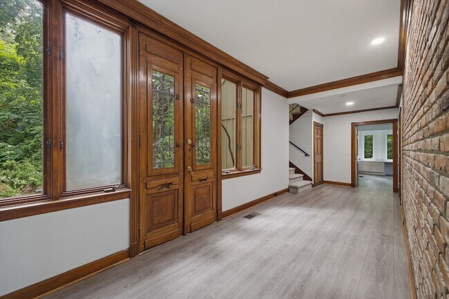 Building Photo - 5612 Stanford Ct