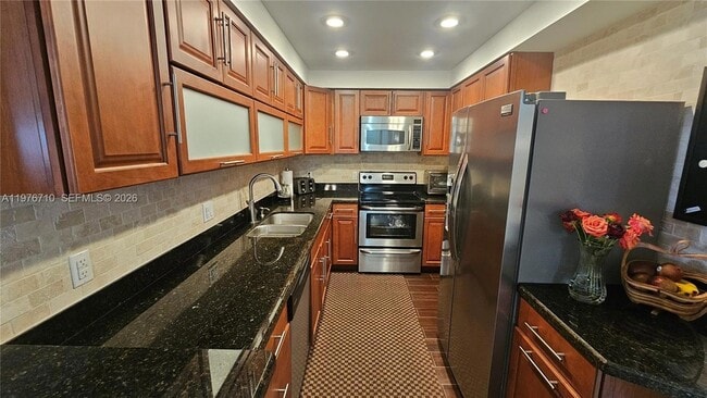 Foto del edificio - 1980 S Ocean Dr