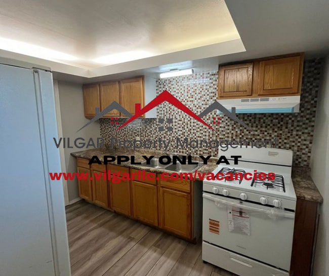 Building Photo - Beautiful 3 Bedrooms / 1 Bath Home in Gary...