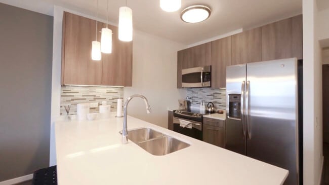 Building Photo - 351 W Hubbard St