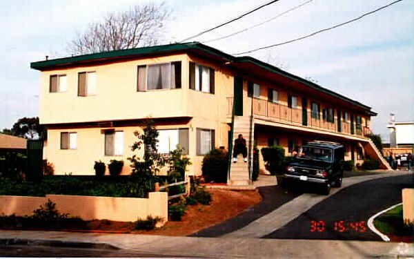 Foto del edificio - 33 Woodlawn Ave