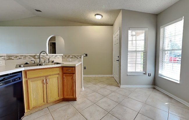 Building Photo - 6908 Waterbrook Ct