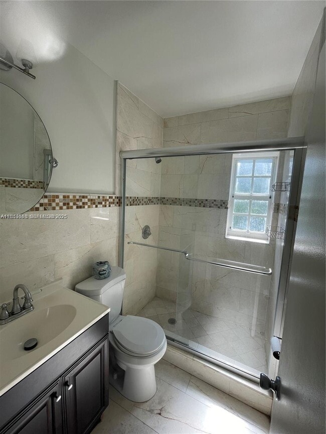 Foto del edificio - 3227 Oak Ave