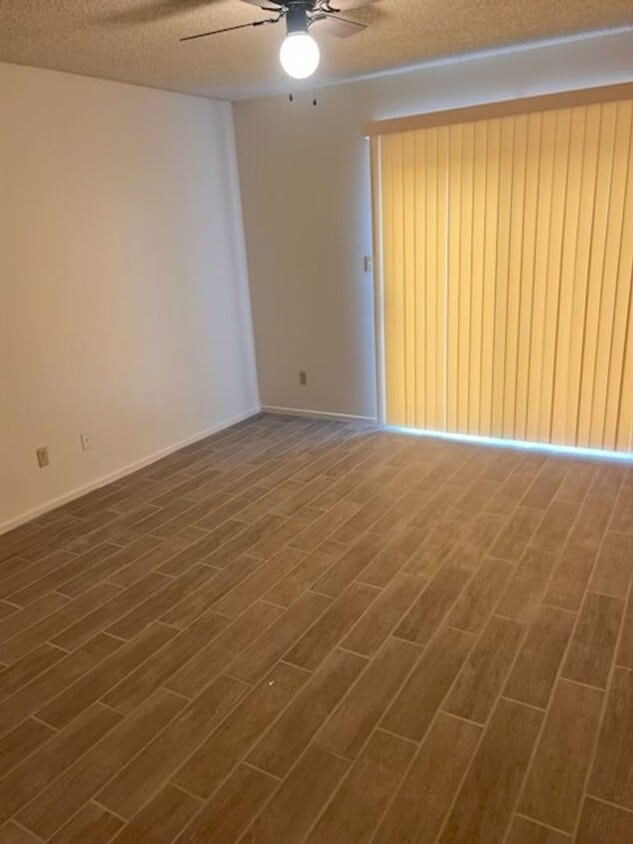 Foto del edificio - Very nice 2 bed 2 bath water paid