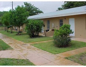 Building Photo - 1822 Dixieana St