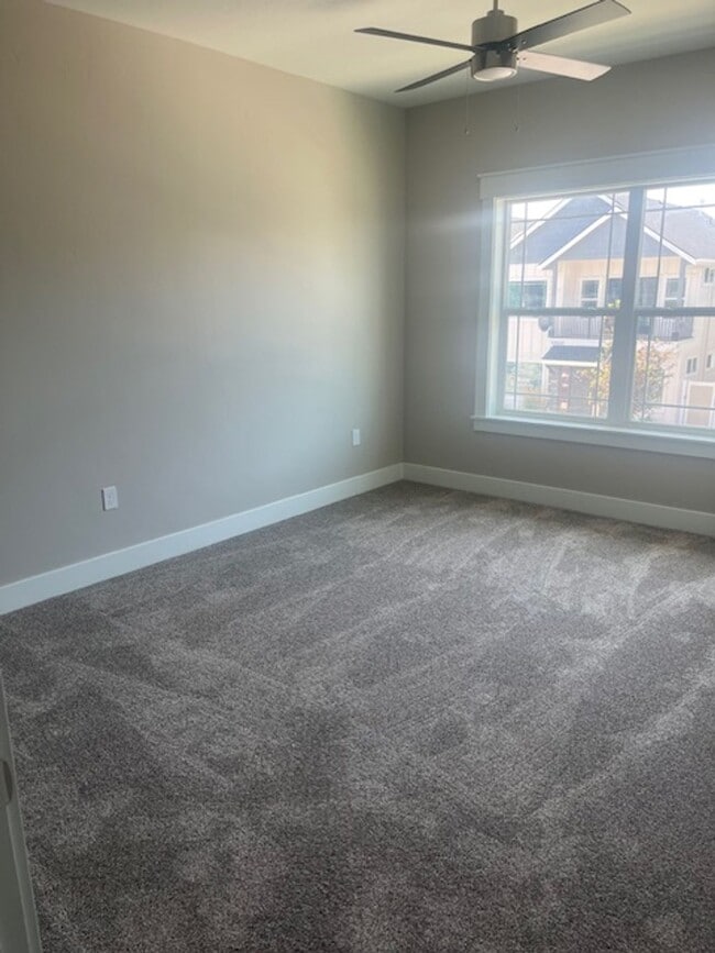 Building Photo - Premium Just Completed Special ~ ~ ~ $1000...