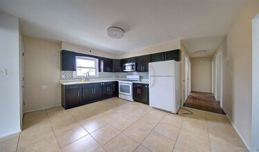 Building Photo - 1322 G St
