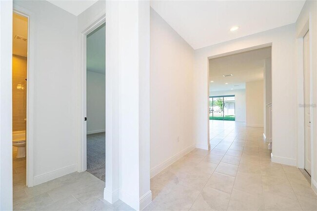 Building Photo - 4687 Cragmere Lp