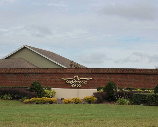 Building Photo - 7072 Lake Eaglebrooke Way