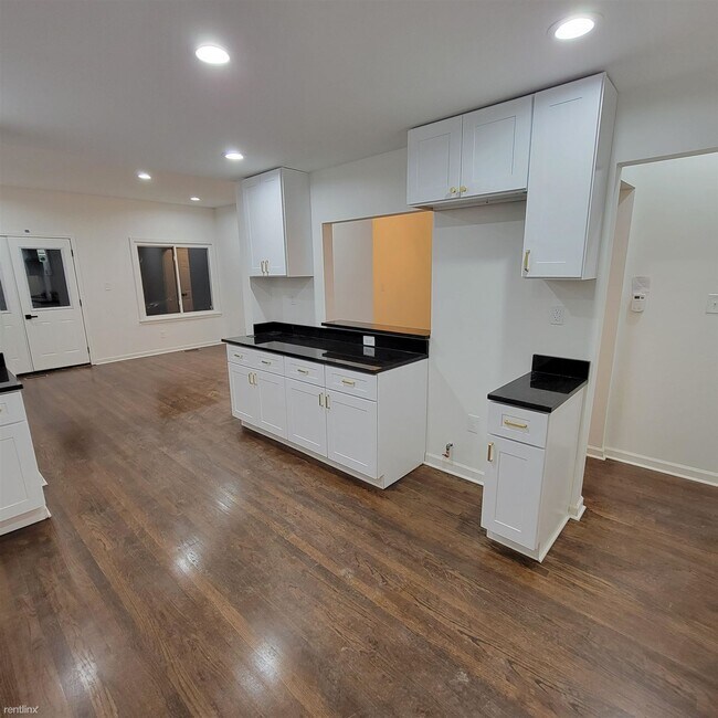 Foto del edificio - 4 br, 3 bath House - 2004 Taylor Street