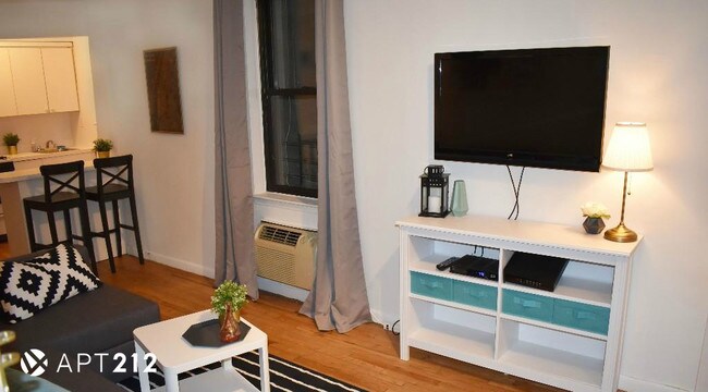 Foto del edificio - 217 E 25th St