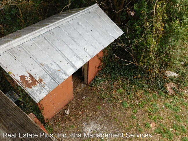 Building Photo - 3 br, 2.5 bath House - 1026 Sampson Street