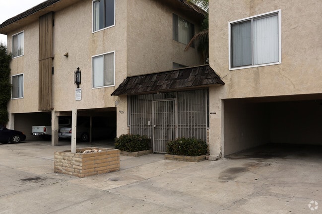 Building Photo - 4027 34th St