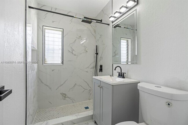 Foto del edificio - 15900 NW 18th Ave