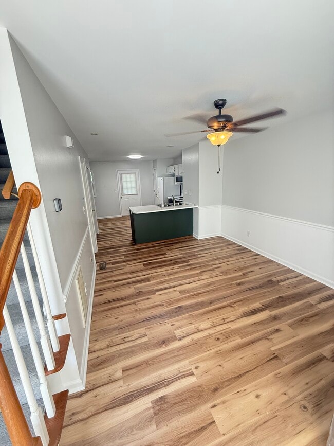 Building Photo - 1510 Brenner Ave