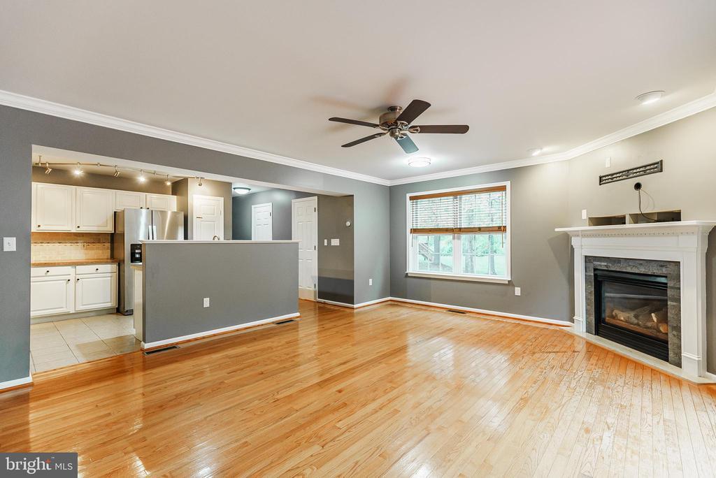 Primary Photo - 151 Vernon Ct