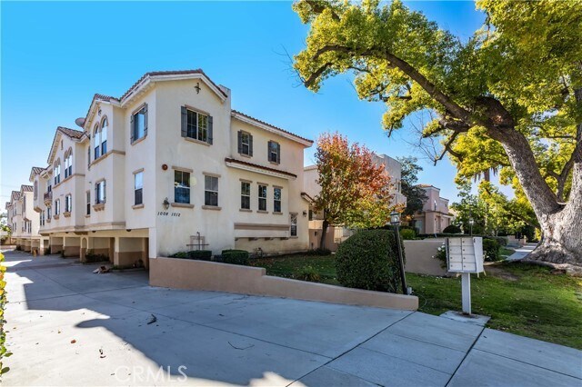 Primary Photo - 1008 Arcadia Ave