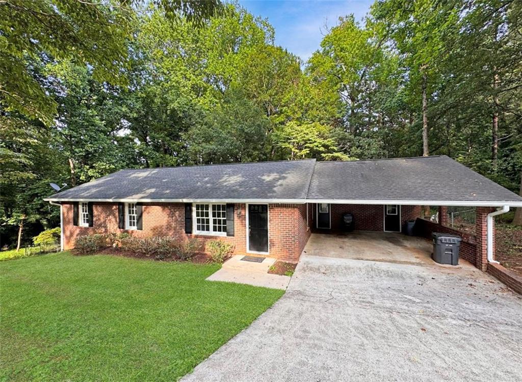 Primary Photo - 1580 Bainbridge Ln
