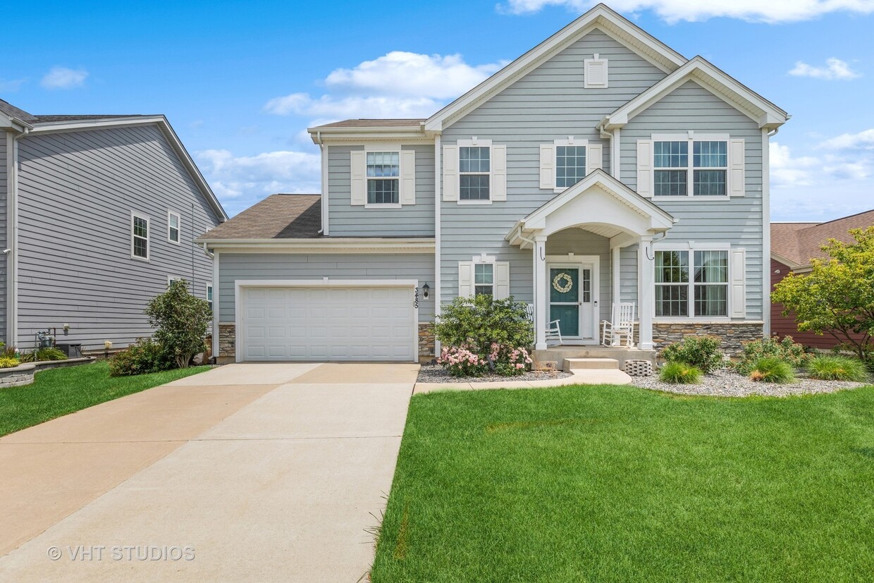 Primary Photo - 3485 Gallant Fox Dr