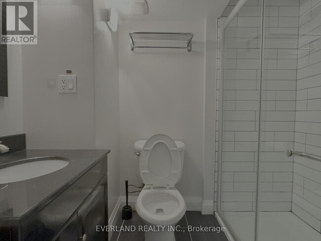 Building Photo - 7 Shaughnessy Blvd