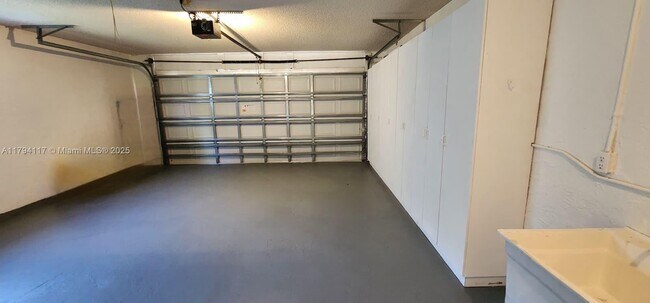 Building Photo - 22310 Cameo Dr E