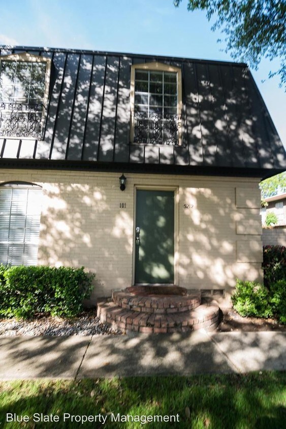 Primary Photo - 5212 Fleetwood Oaks Ave