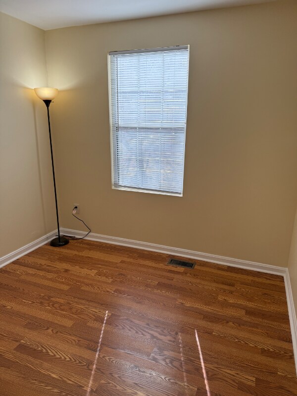 Foto del edificio - 6849 Mountain Lake Pl