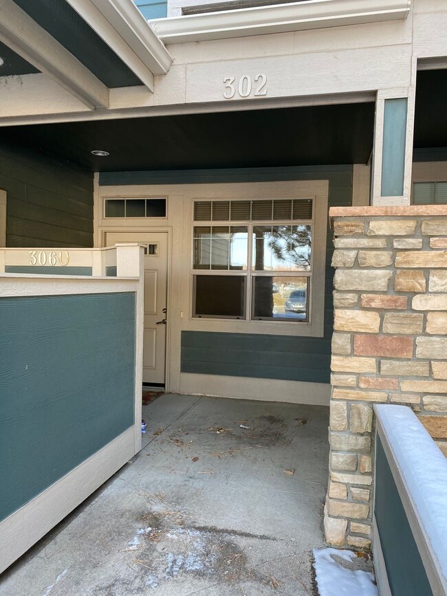 Building Photo - Beautiful 2 bedroom Condo Avail NOW