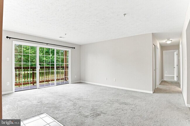 Building Photo - 127 Brookland Terrace