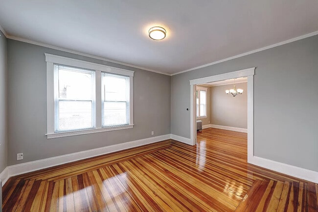 Foto del edificio - 173 Chace Ave