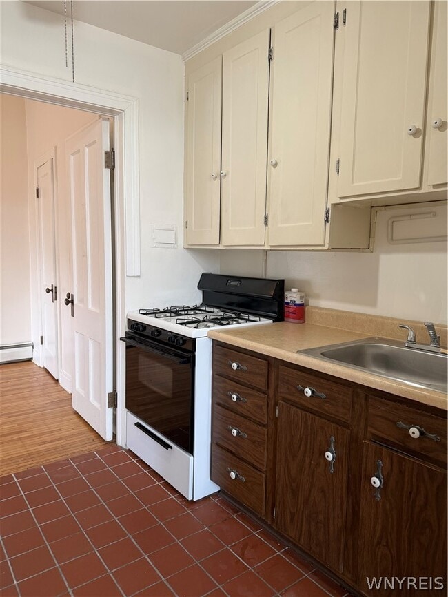 Building Photo - 455 Franklin St