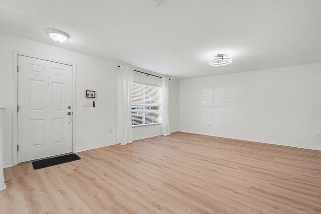 Foto del edificio - 6246 Timberly Ln