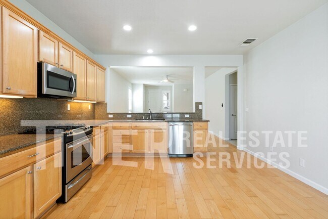 Building Photo - 9967 Caldon Way